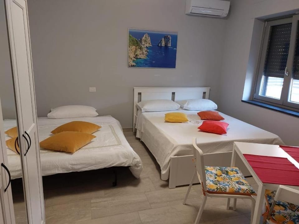 Studio Apartment Angelo - free private parking Apartment in Campania