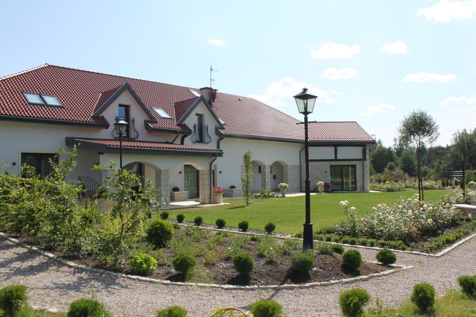 Facade/entrance, Garden