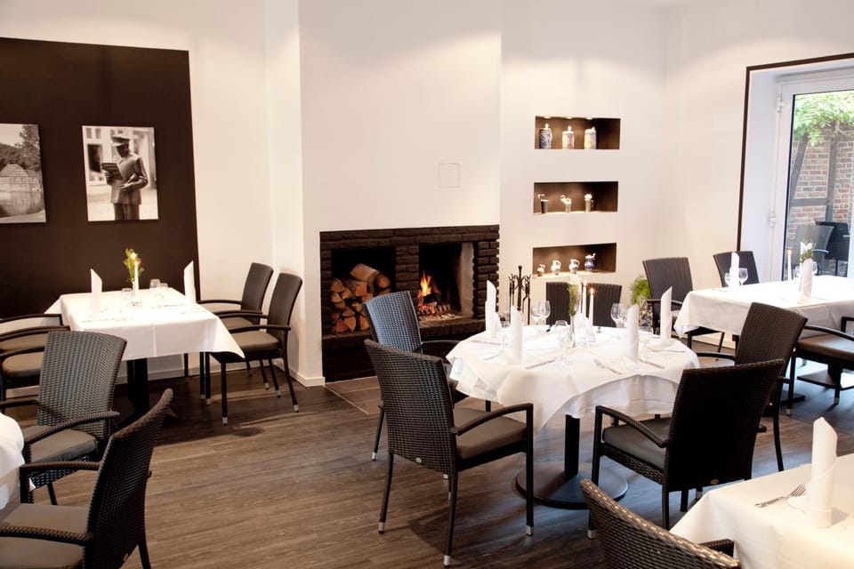 Restaurant/places to eat, Day
