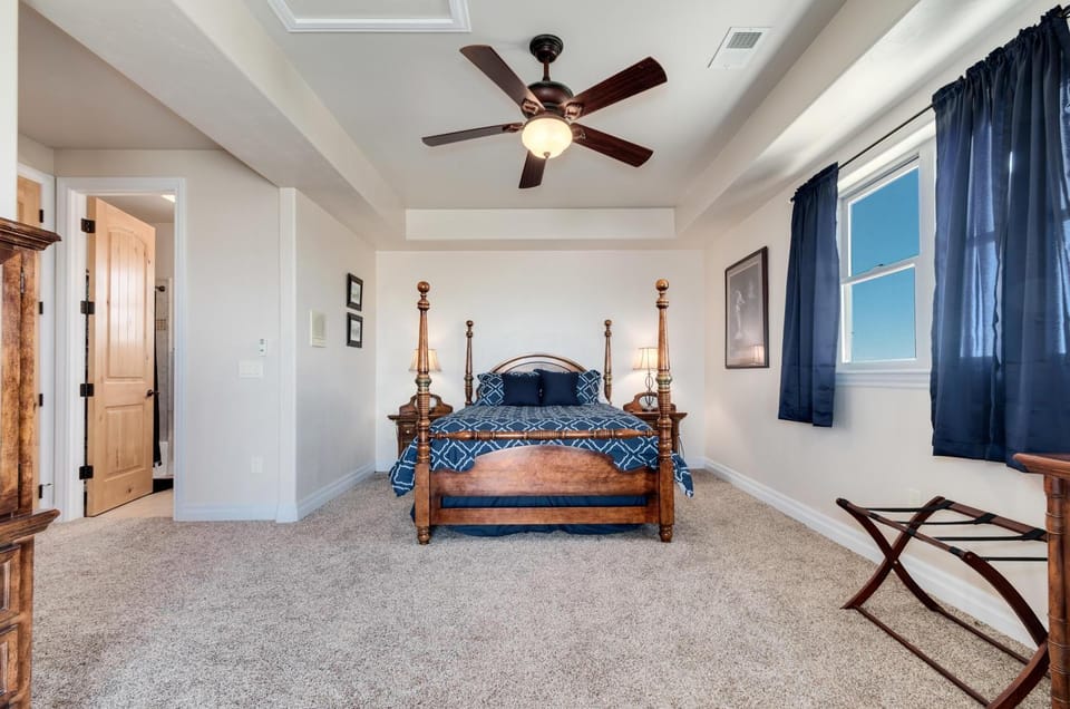 Bed, Bedroom