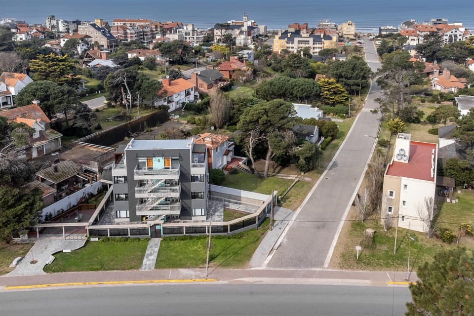 Property building, Sea view