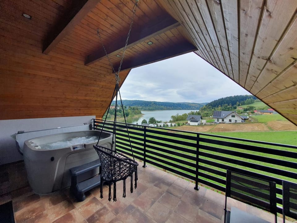 Natural landscape, Hot Tub, View (from property/room), Balcony/Terrace, Lake view, Mountain view