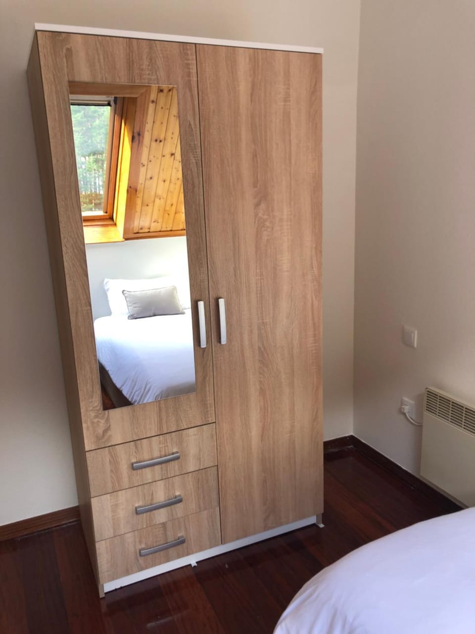 Bedroom, wardrobe
