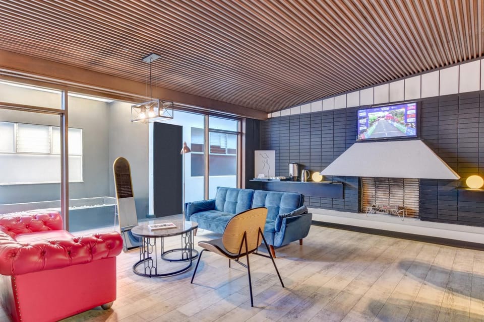 Communal lounge/ TV room, Living room