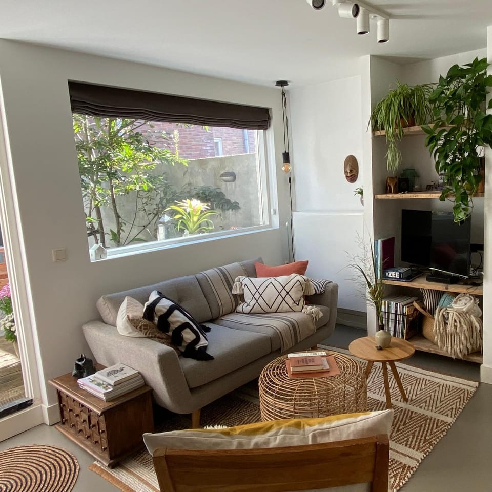 Living room, Seating area