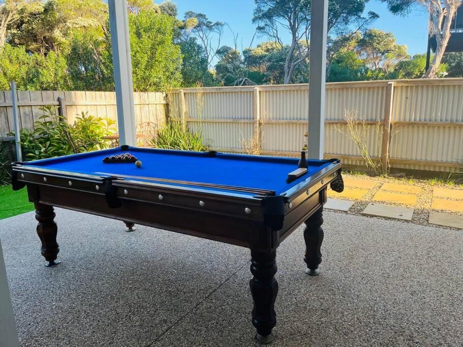 Day, Billiard, Game Room