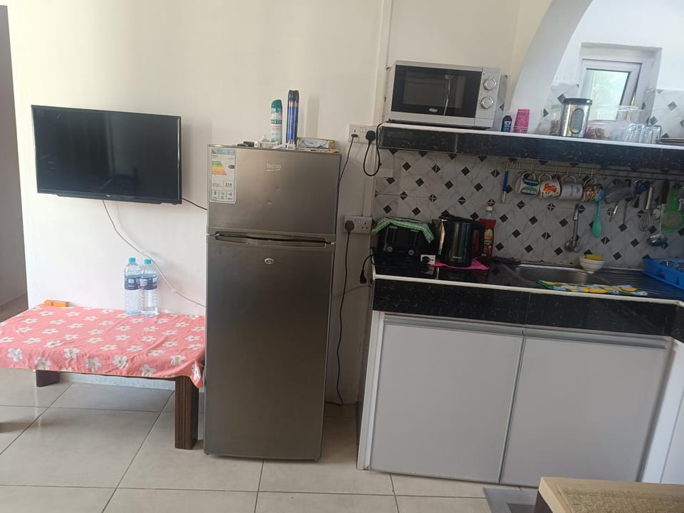First floor apartment with view and balcony and with charming pool near sandy beach and commerces Apartment in Pointe aux Biches