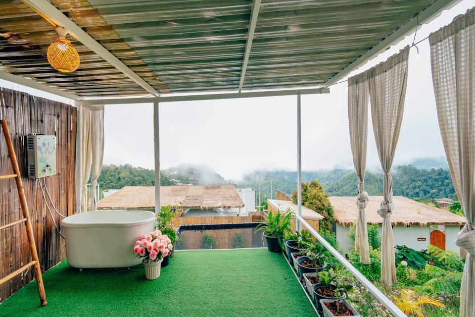 ภูตะวัน-บ้านท่าจัน ม่อนแจ่ม Vacation rental in Thailand