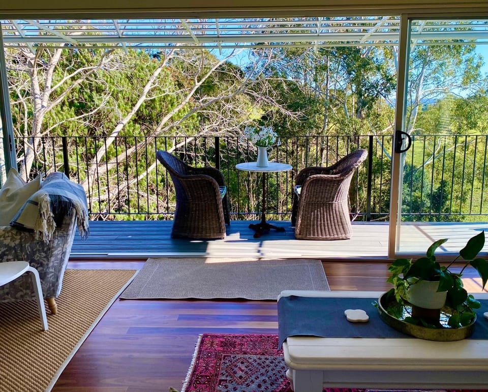 "La Petite Grange" Maleny Villa in Balmoral Ridge