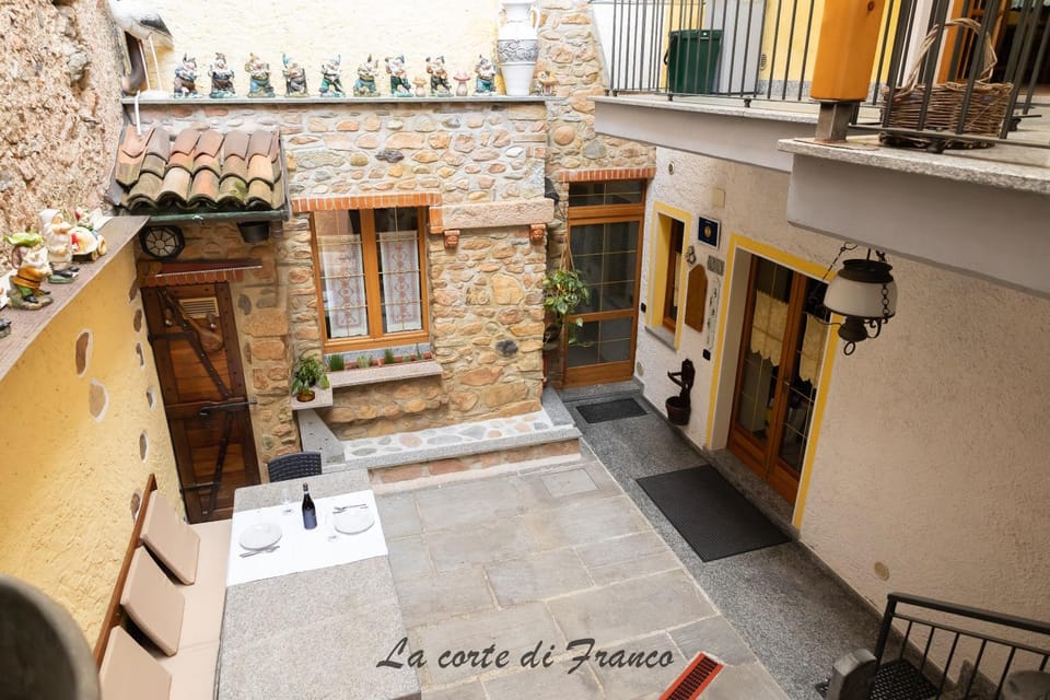 Inner courtyard view