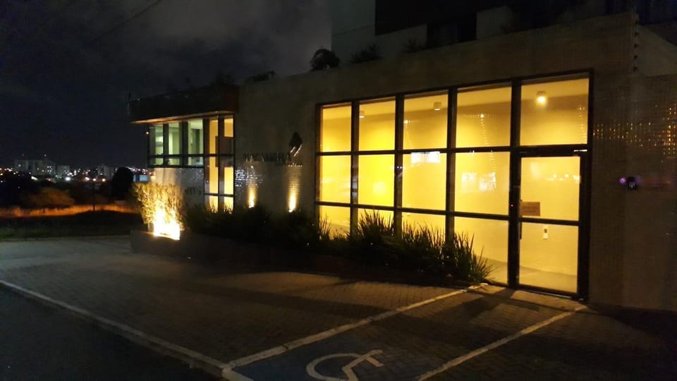 Facade/entrance, Night, acessibility