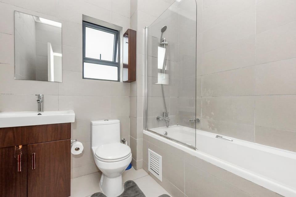 V&S Apartments - Executive Suite in Fourways, Johannesburg Apartment in Sandton