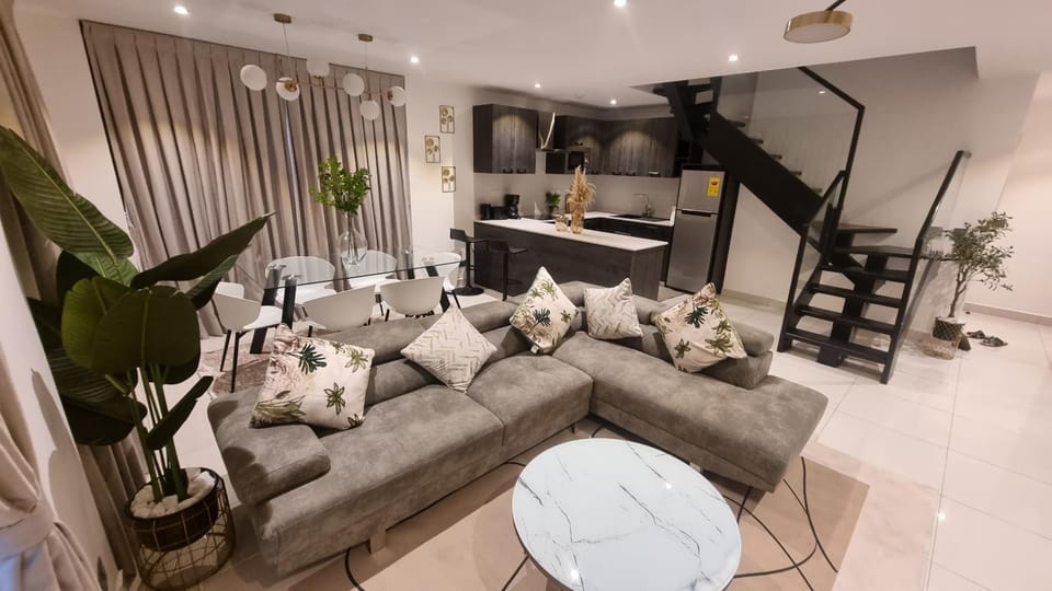 The Lennox Suites by Cozy Apartment in Accra