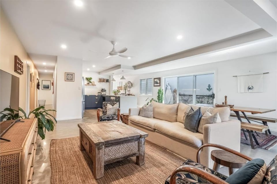 Salty Crab Bungalow House in Lennox Head