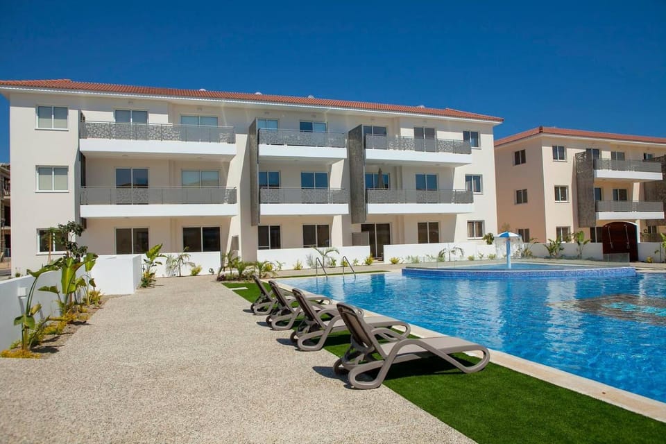 Property building, Pool view, Swimming pool
