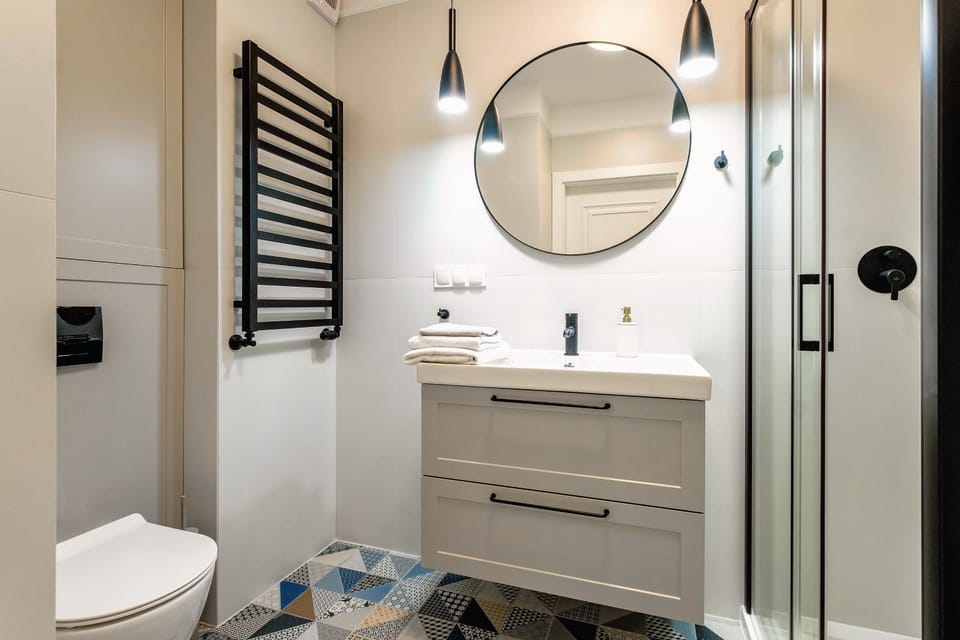 Shower, Bathroom