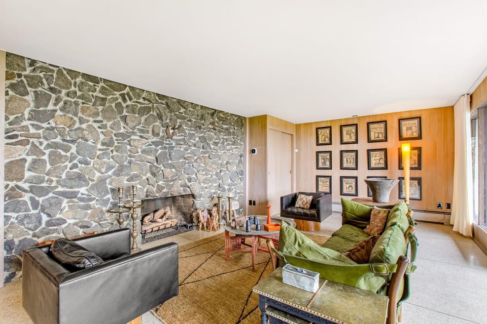 Shoreline Sanctuary House in Shoreline