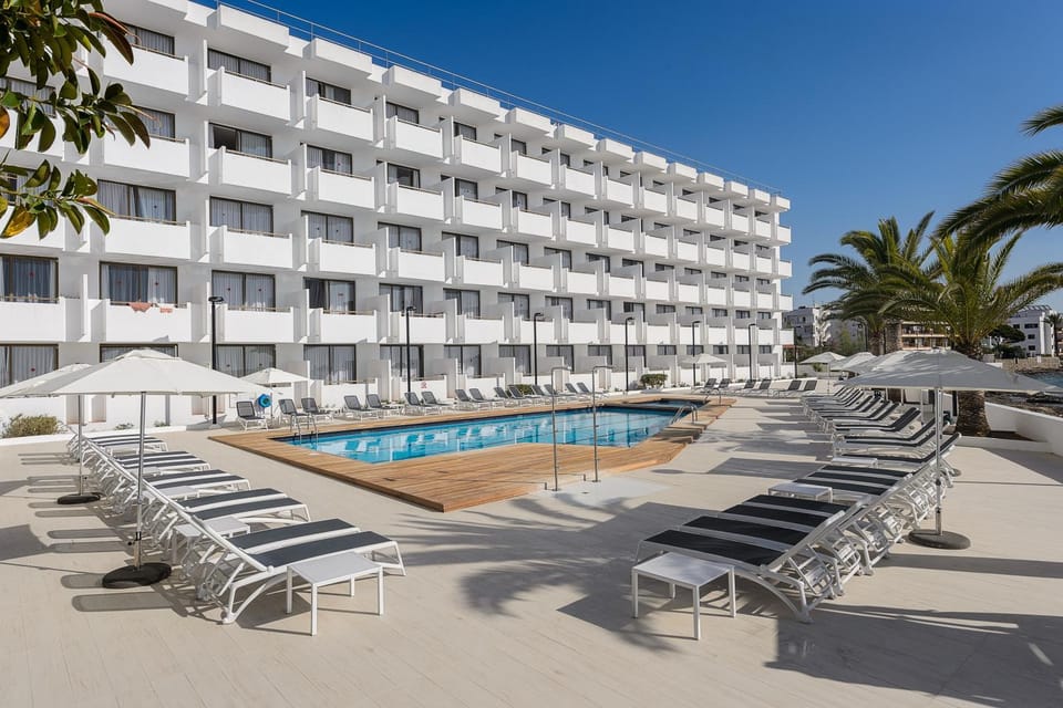 Property building, Swimming pool