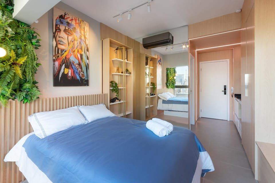 Bed, Photo of the whole room, Bedroom, towels, air conditioner