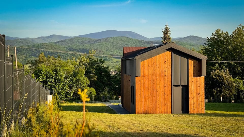 Property building, Day, Natural landscape, Mountain view