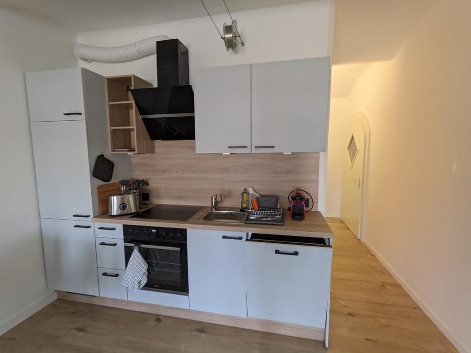 Coffee/tea facilities, Kitchen or kitchenette
