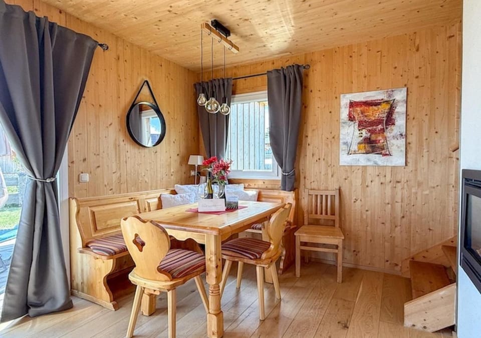 1A Chalet Eck - Wandern, Grillen, Panorama Sauna! Chalet in Carinthia, Austria