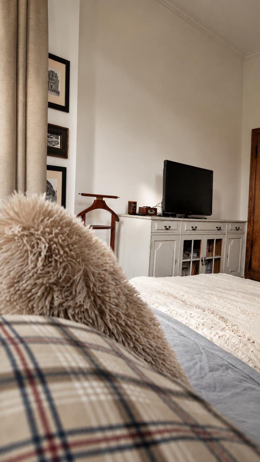 Apartament w kamienicy w sercu miasta Szczecin Wały Chrobrego Apartment in Szczecin