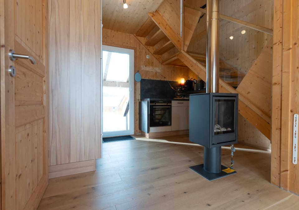 Kitchen or kitchenette, pet friendly