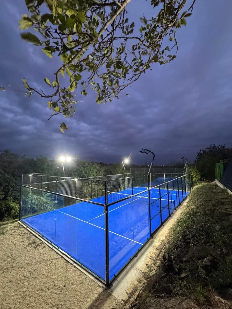 Night, Tennis court