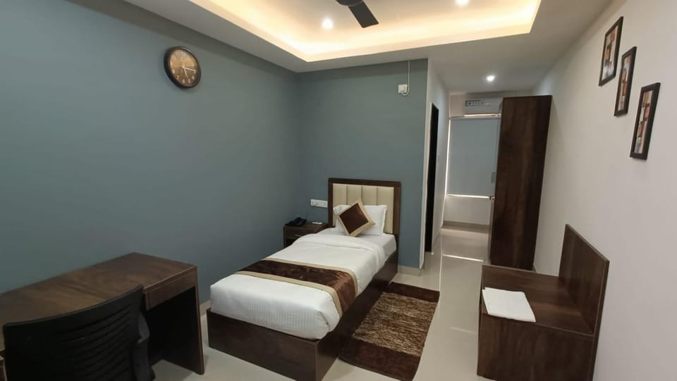 Hotel The Classic Verna Hotel in Goa, India