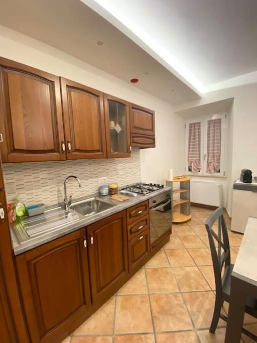 Kitchen or kitchenette, Dining area, dishwasher, pet friendly, stove