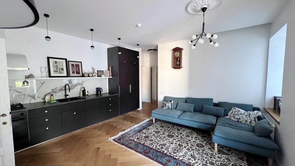 NEW! WARM and COSY apartment with private ENTRANCE and PARKING in a city center Apartment in Vilnius