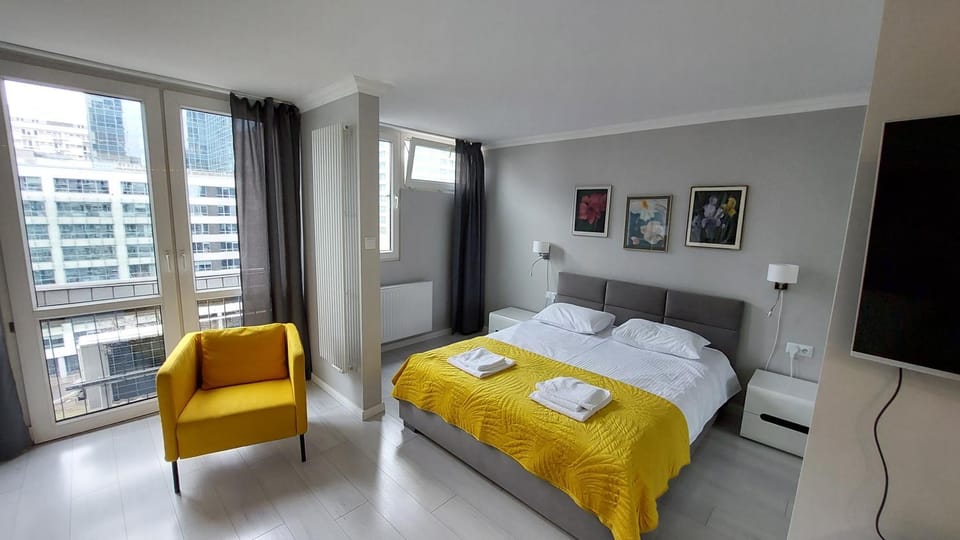 Elegancki apartament w sercu Warszawy Apartment in Warsaw
