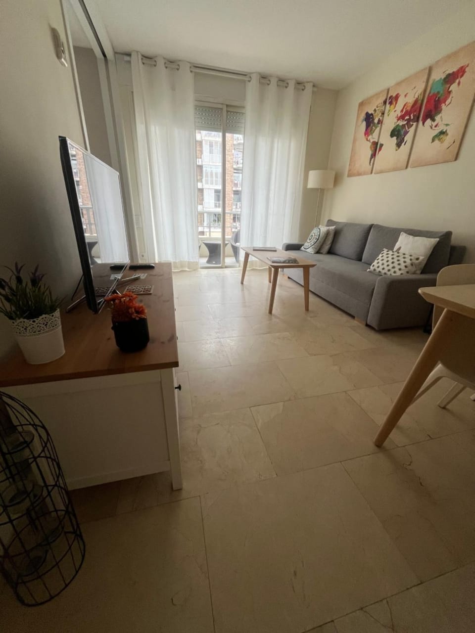 TV and multimedia, Living room, Seating area