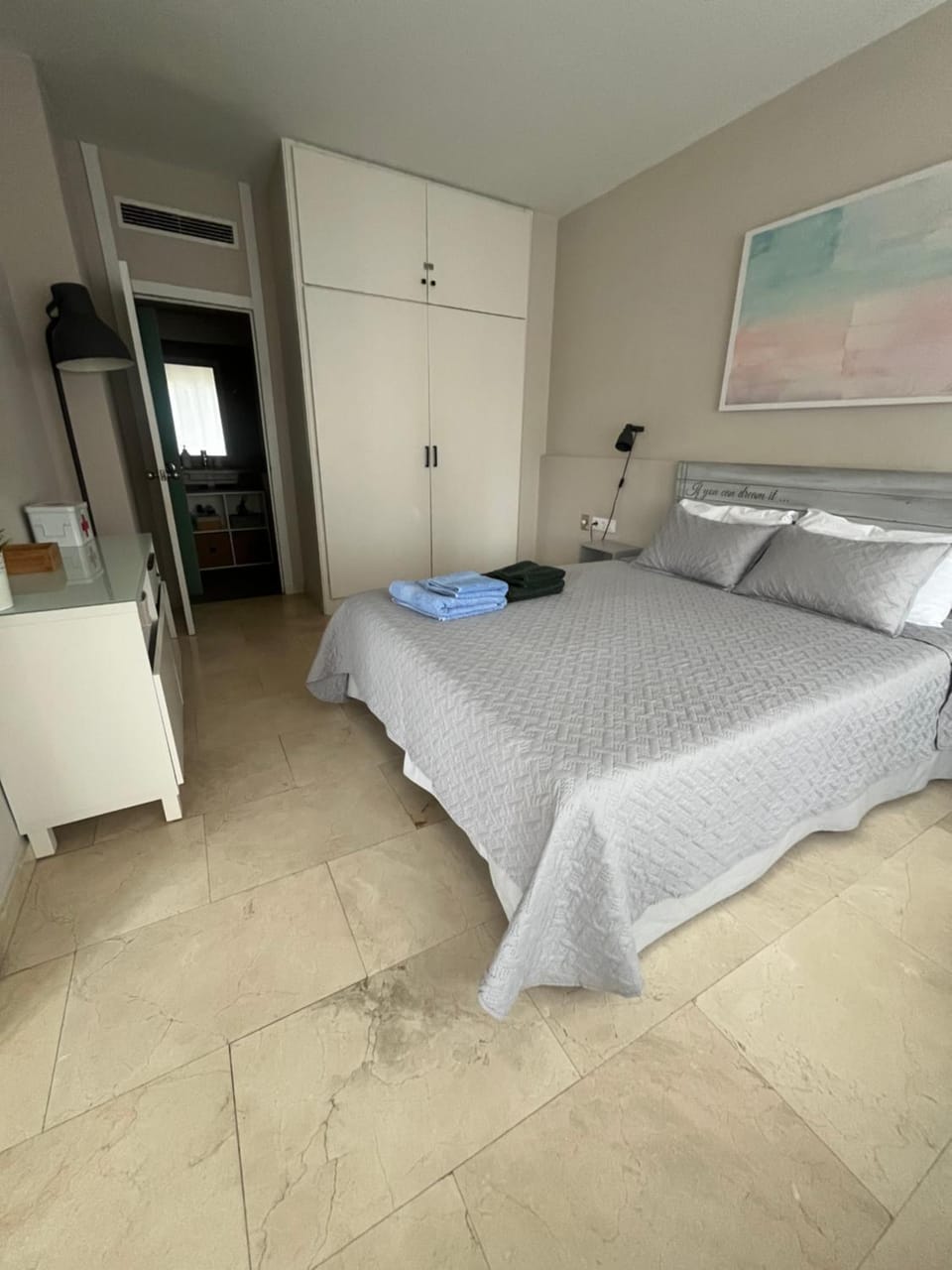 Bed, Photo of the whole room, Bedroom, wardrobe