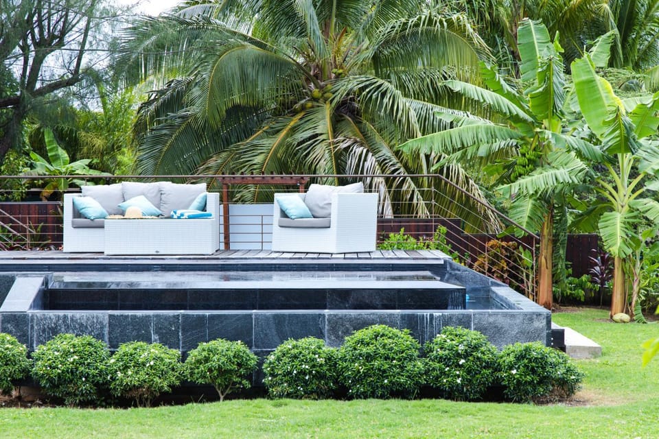 Villa Ho'a - bord de mer avec piscine Villa in Moorea-Maiao