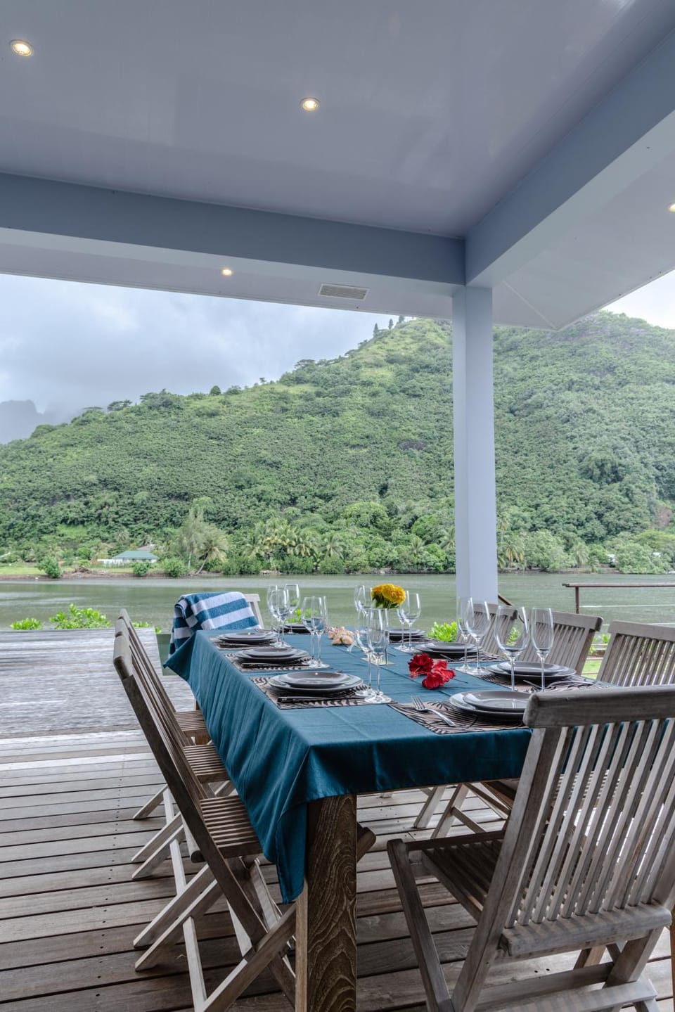 Villa Ho'a - bord de mer avec piscine Villa in Moorea-Maiao