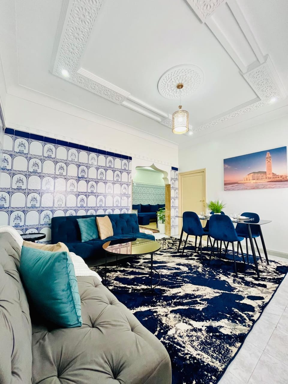 Living room, Seating area