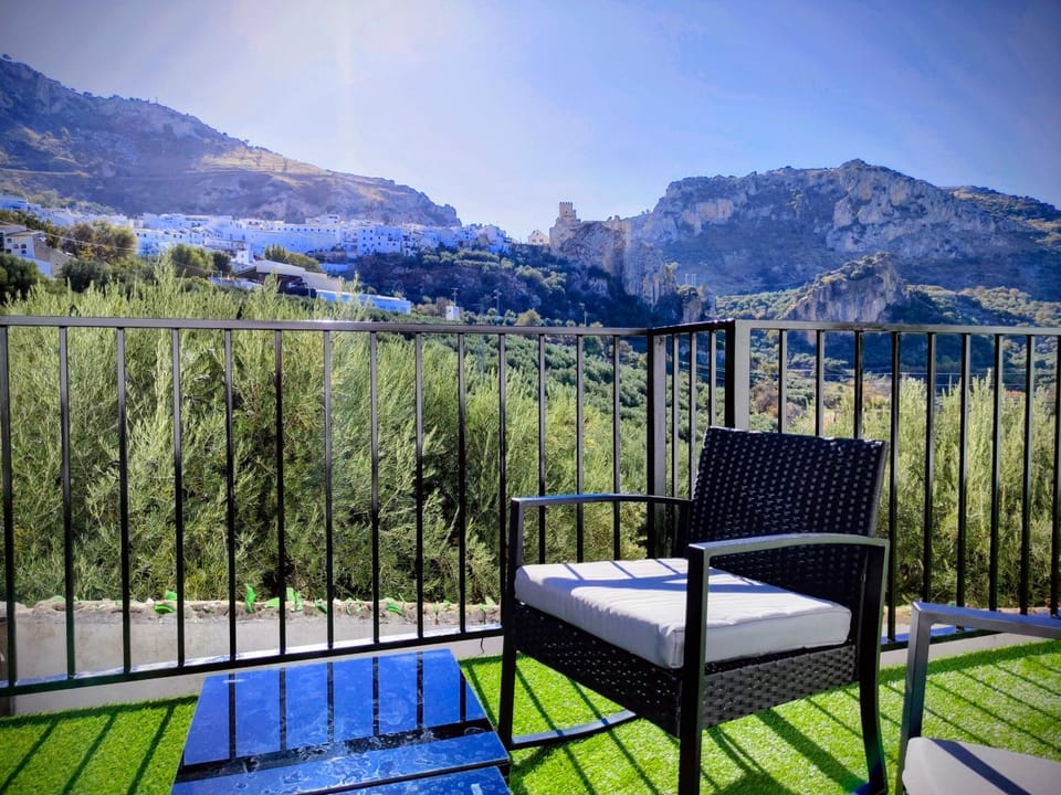 Natural landscape, View (from property/room), Mountain view