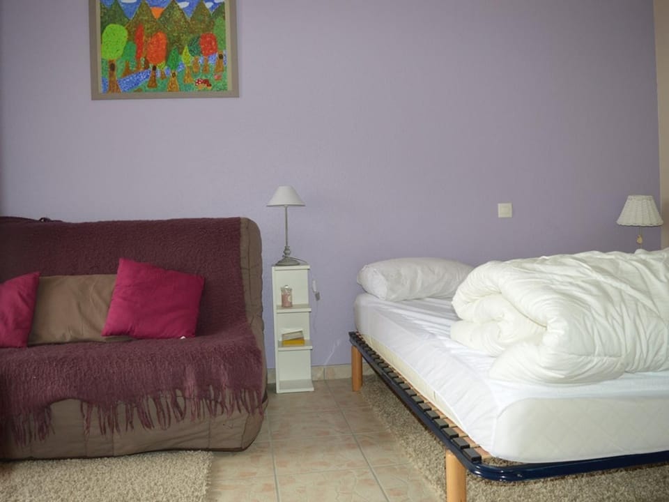 Appartement T2 au pied des pistes avec parking privé - FR-1-593-79 Apartment in Catalonia