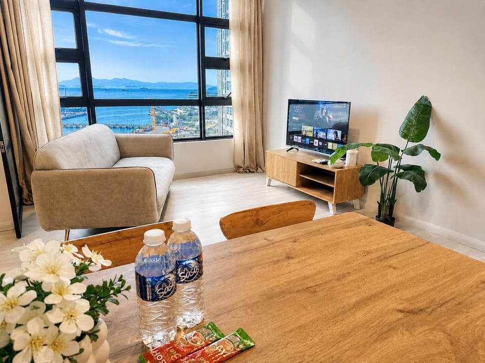 TV and multimedia, Living room, Sea view