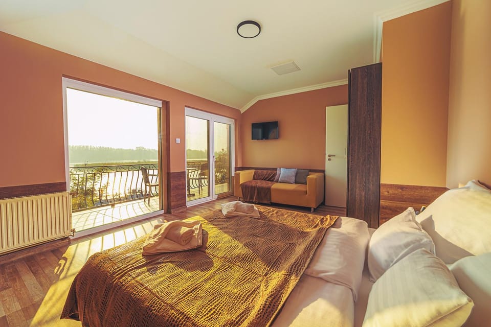 TV and multimedia, Bedroom