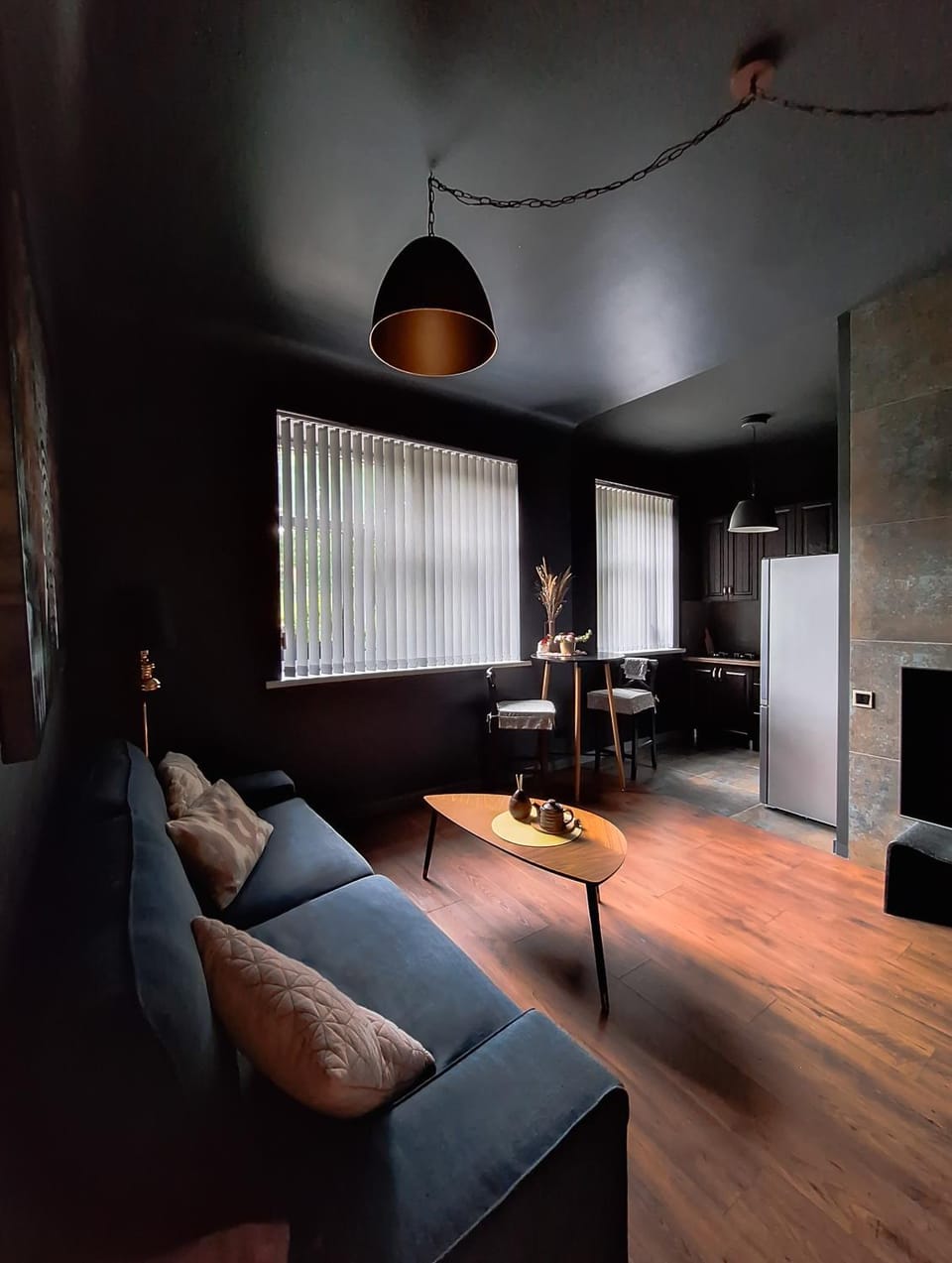 TV and multimedia, Kitchen or kitchenette, Living room, Seating area, Dining area, kitchen
