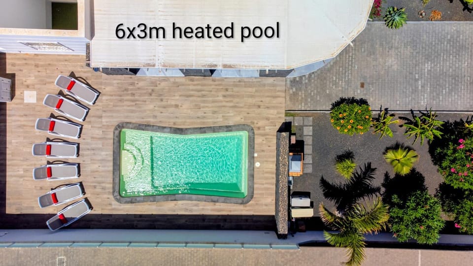 Day, Bird's eye view, Garden, Pool view, Swimming pool, sunbed