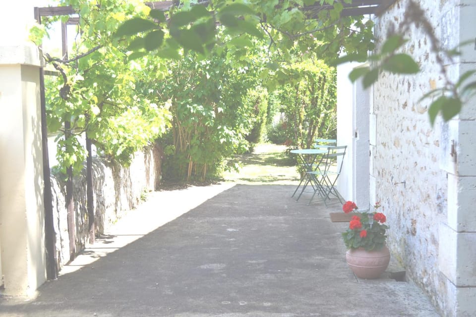 Les Bruyeres Gite Apartment in Nouvelle-Aquitaine