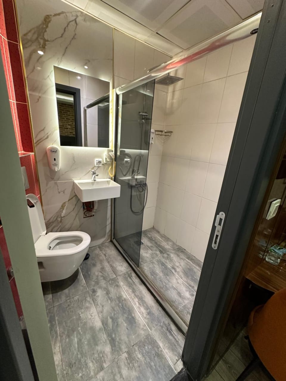 Shower, Toilet, Bathroom