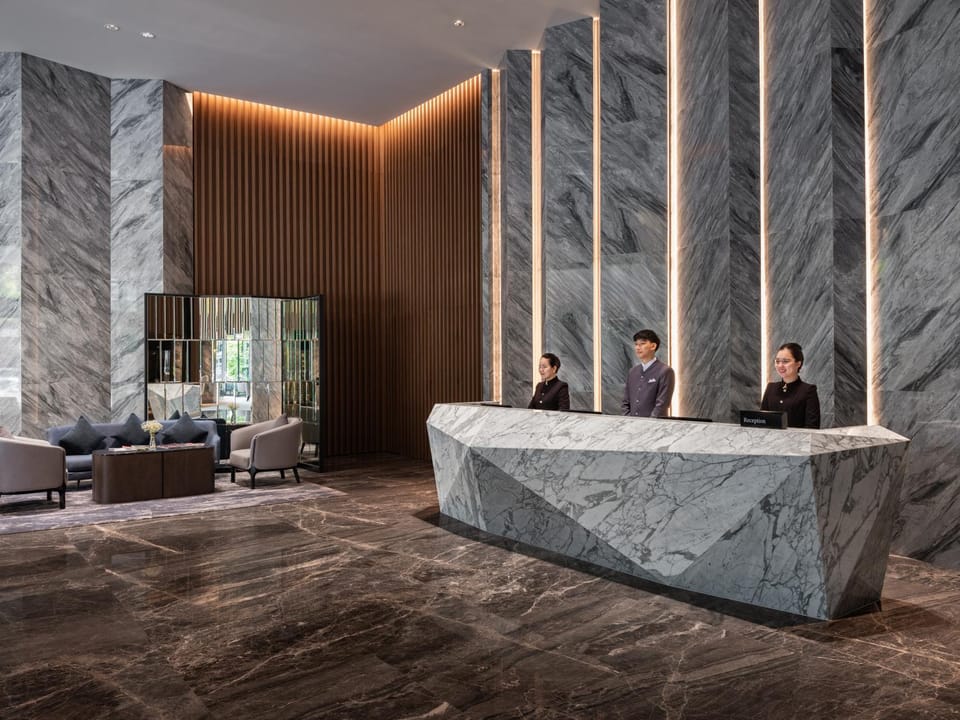 Staff, Lobby or reception, Seating area