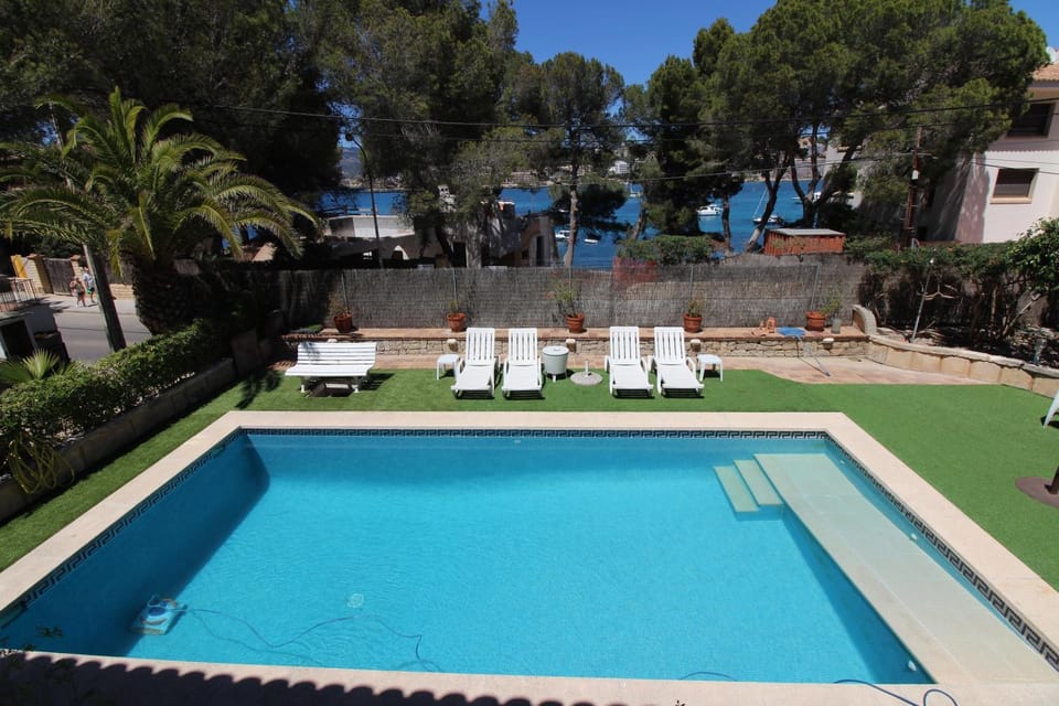 Pool view, Sea view, Swimming pool, Swimming pool, sunbed