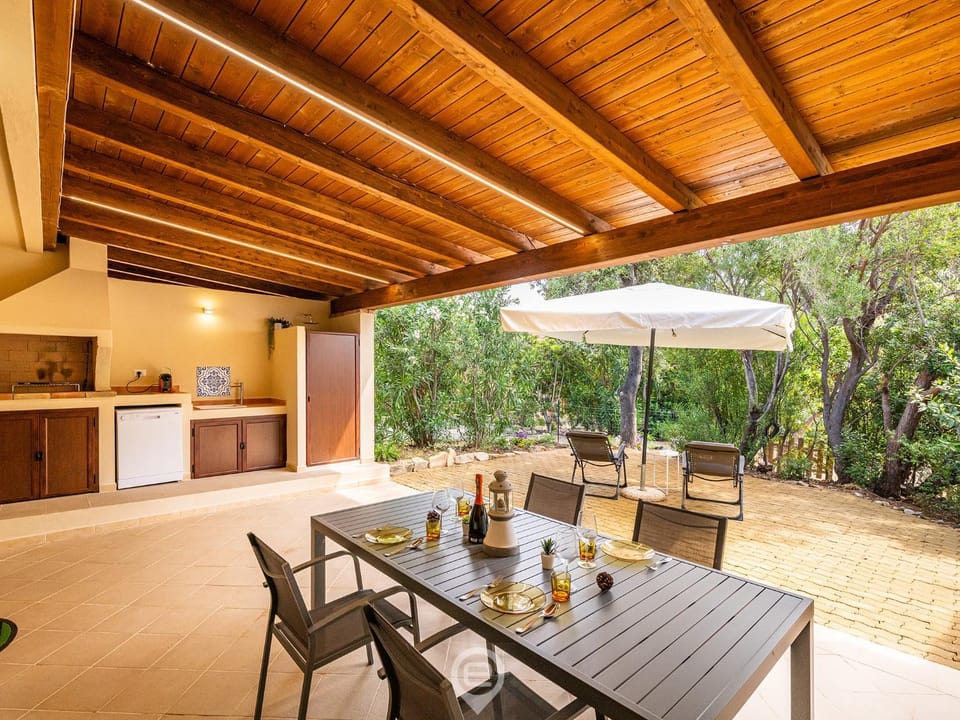 Garden, Dining area