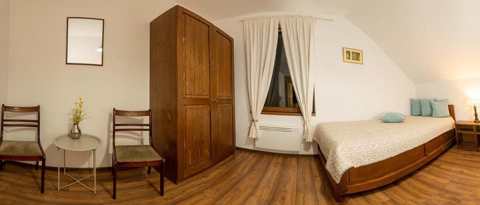 Bed, Photo of the whole room, Bedroom, hair dresser, wardrobe